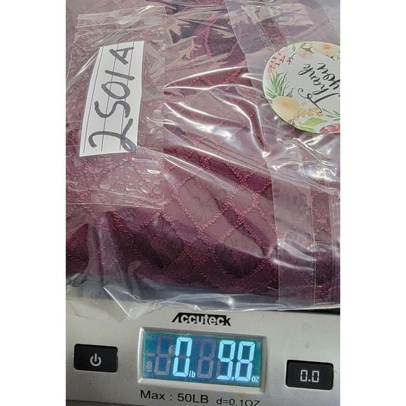 Lulu's Women's Burgundy Lace Long Sleeve Dress Lined Keyhole Back Size Large NWT - Picture 12 of 12